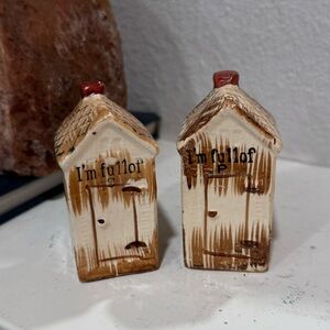 Rustic‎ Outhouse Salt and Pepper Shakers